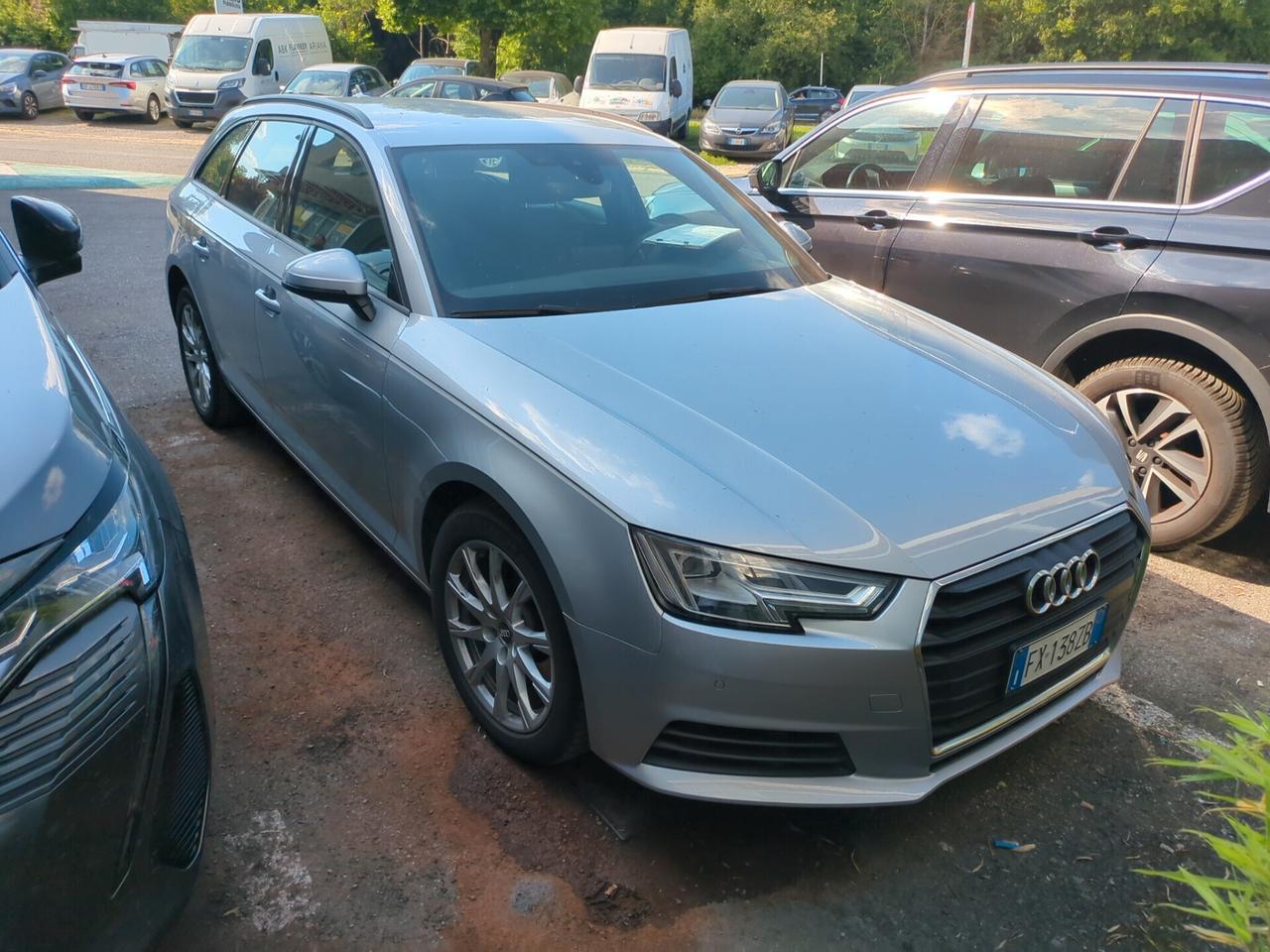 Audi A4 2.0 TDI 150cv *FULL OPT.-LED* da VETRINA