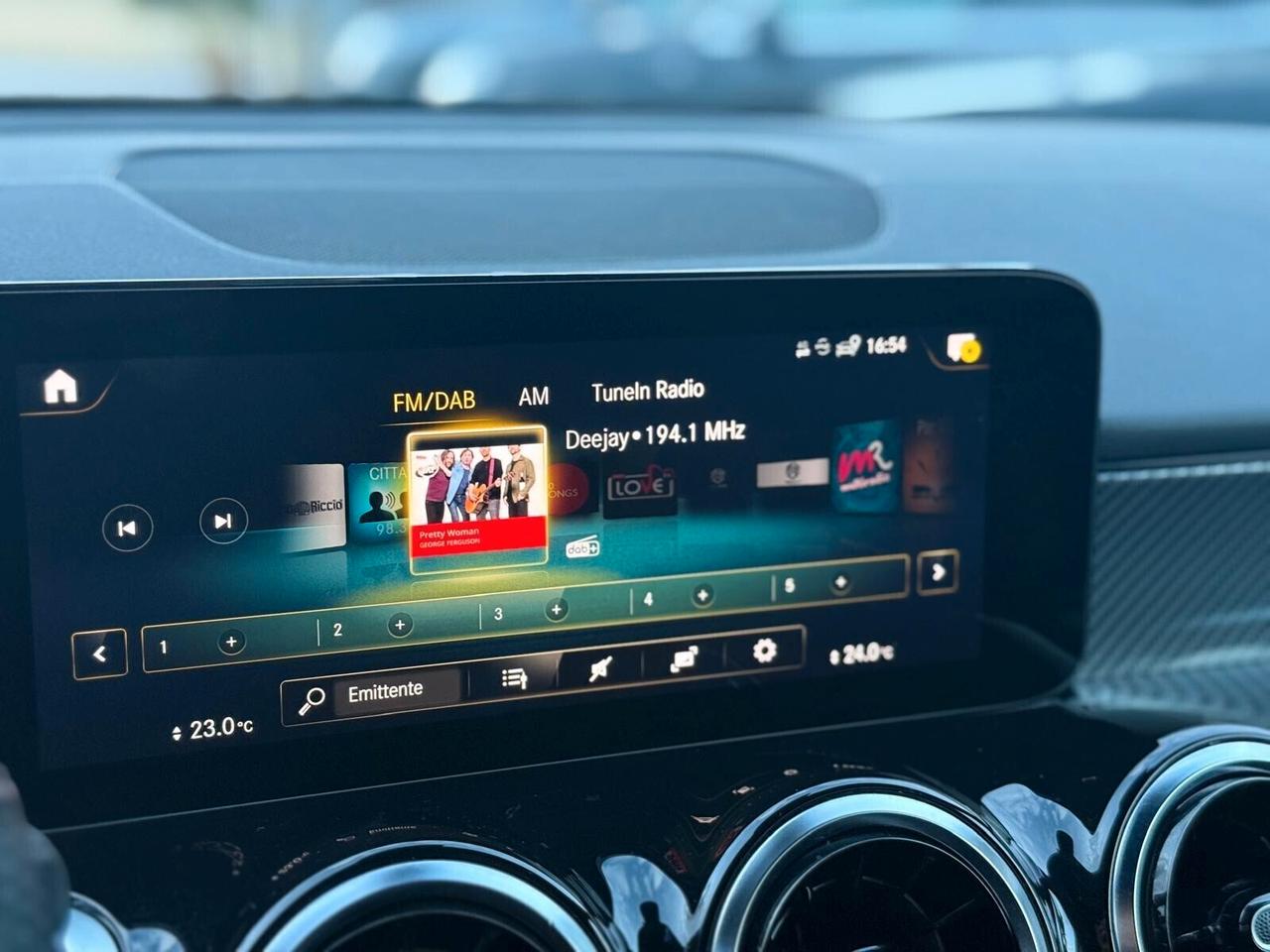 Mercedes-benz GLB 200 d Automatic Premium AMG Night Edition