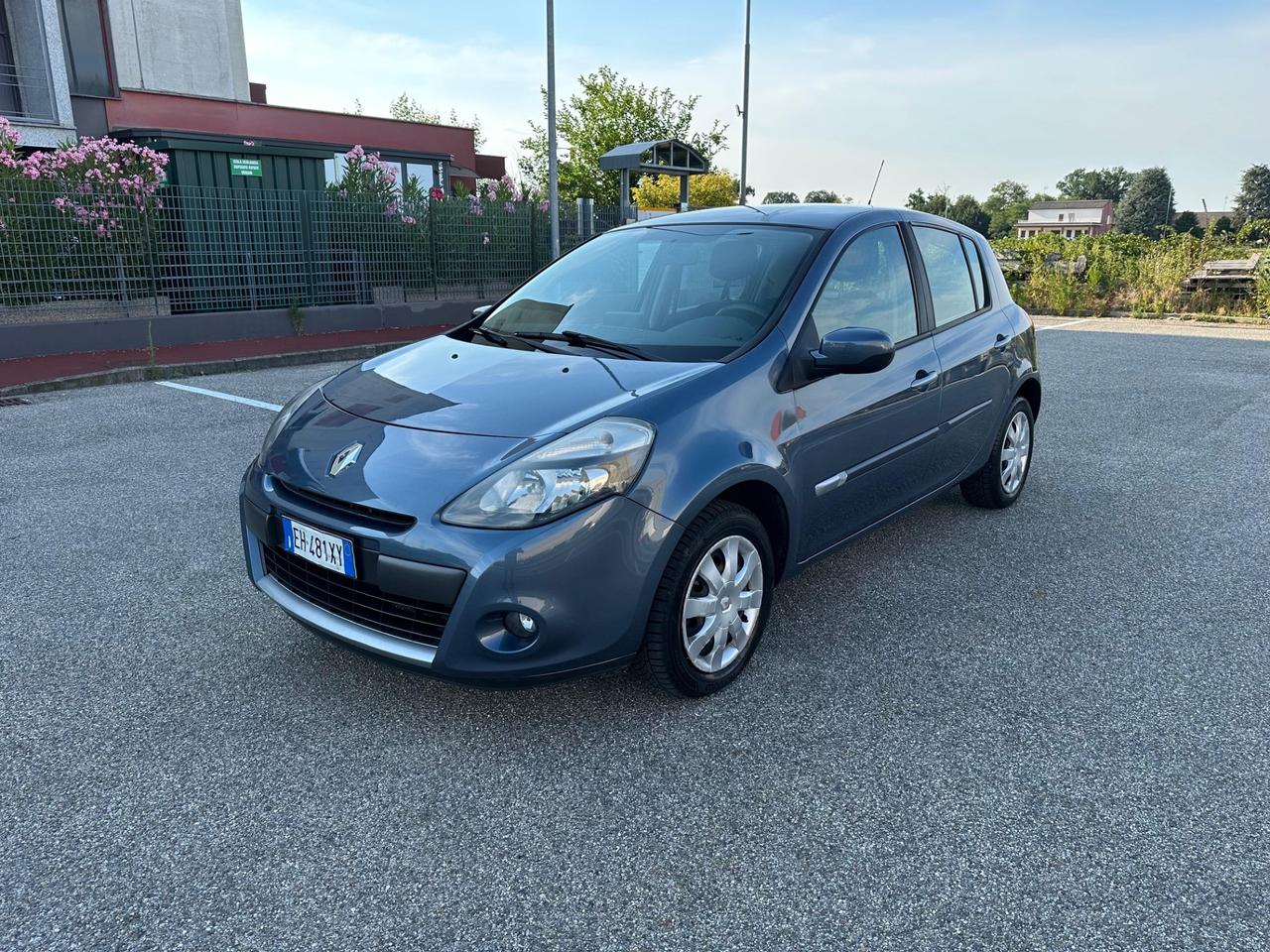 Renault Clio 1.2 16V 5 porte Confort