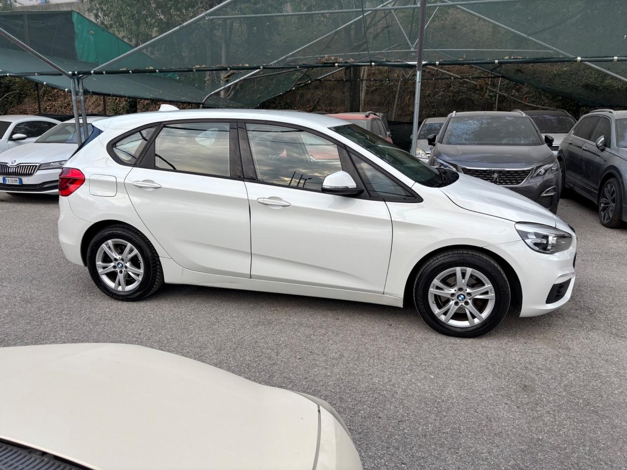 Bmw 2er Active Tourer 214d Luxury OK NEOPATENTATI