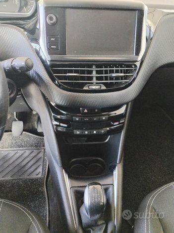 Peugeot 208 Allure