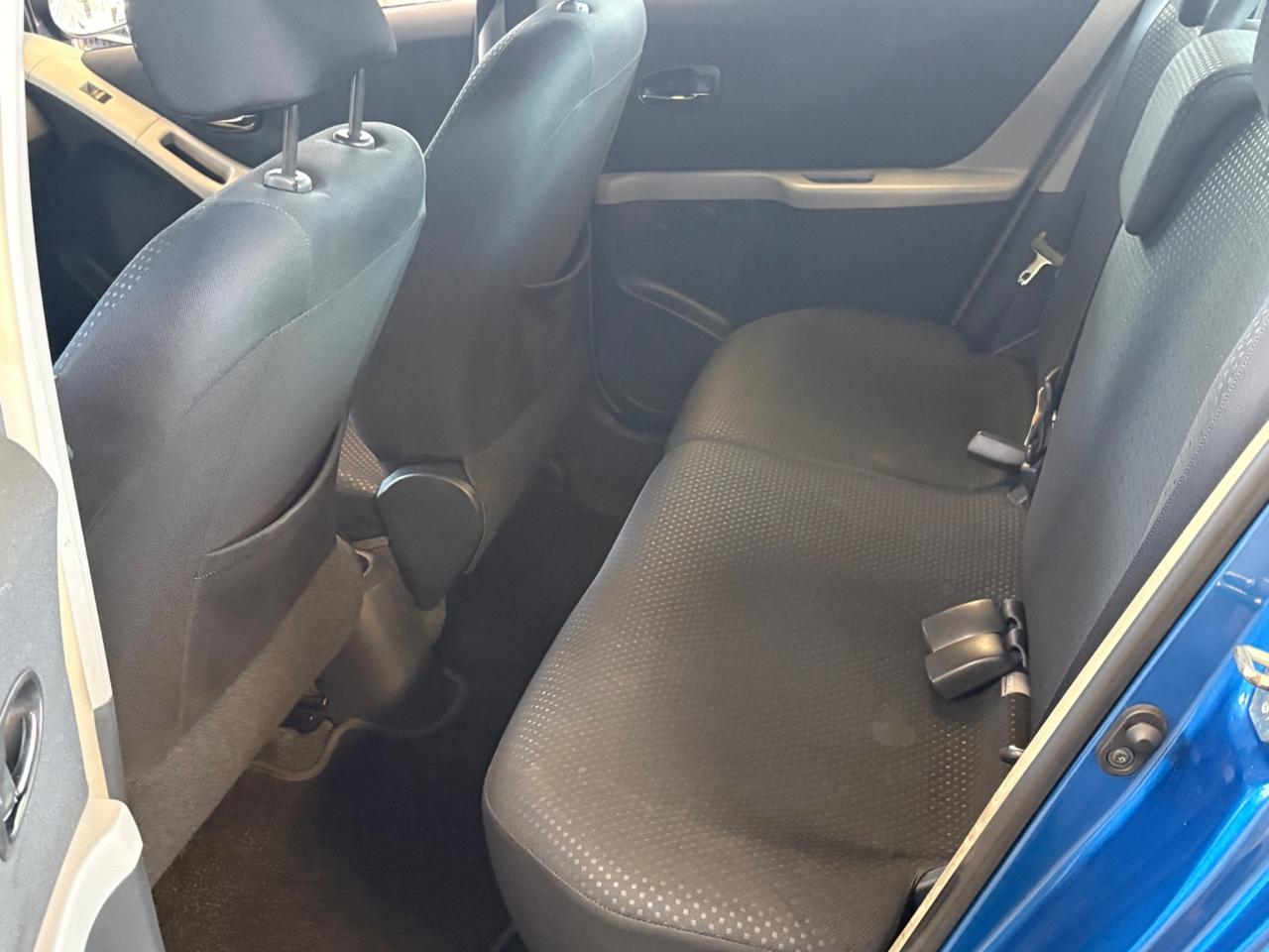 Toyota Yaris 1.0 5 porte Sol