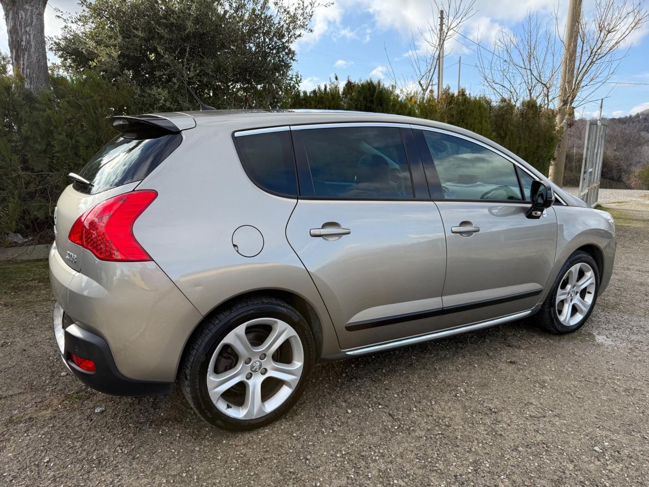 Peugeot 3008 2.0 HDi 163CV aut. Allure