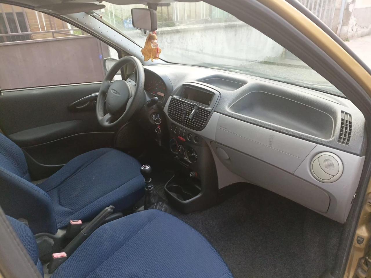 Fiat Punto 1.2i cat 5 porte ELX