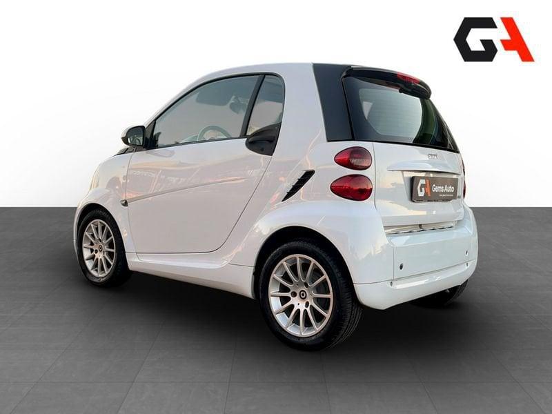 smart fortwo fortwo 1000 52 kW MHD coupé passion