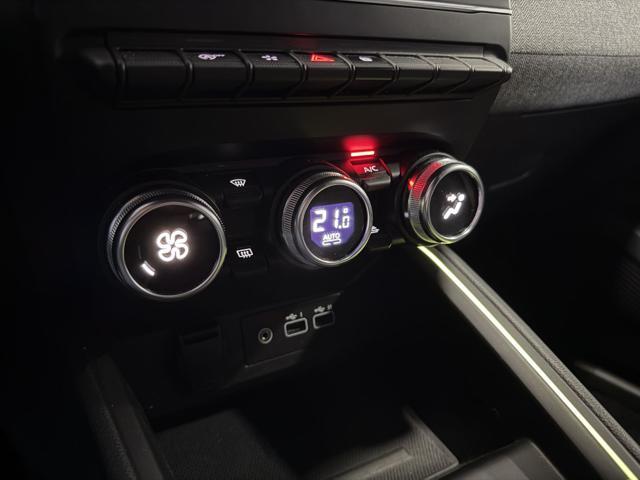 RENAULT Clio TCe 90 CV 5 porte Techno