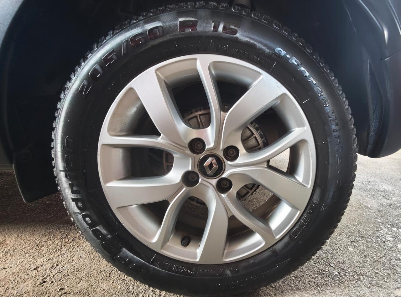 Pari a nuova RENAULT CAPTUR 1.0BENZ 90CV FULL