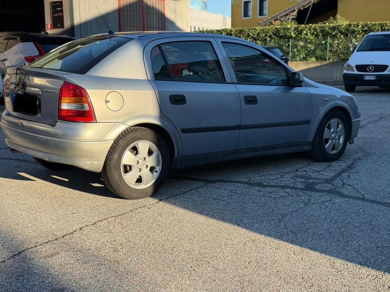 Opel Astra 1.6i 16V cat Station Wagon Club