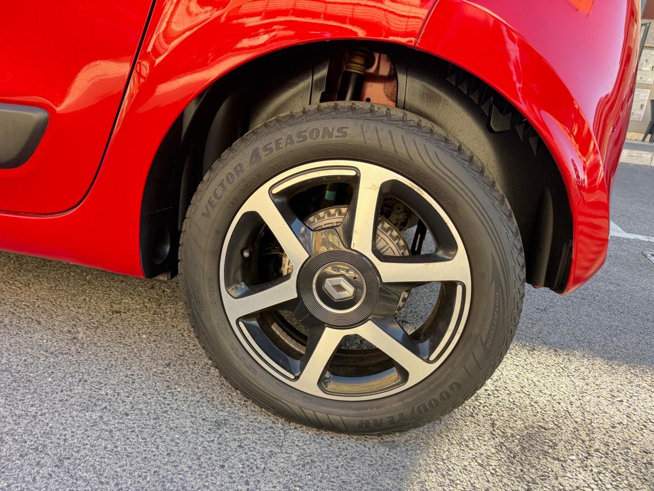 Renault Twingo SCe 65 CV LIMITEED LED PDC BLUETOOTH CERCHI 15