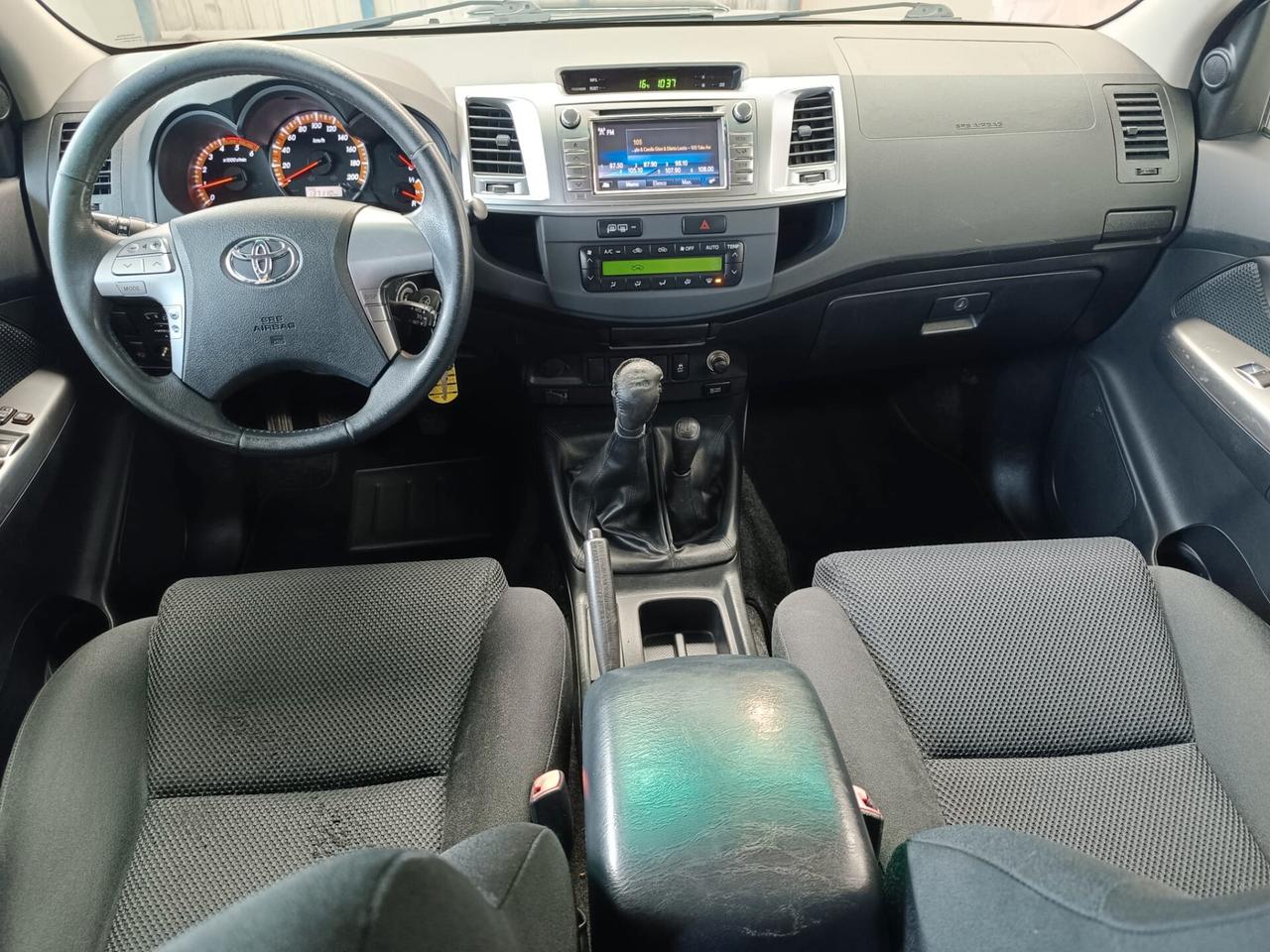 Toyota Hilux 3.0 D-4D 4WD 4p. DC Stylex