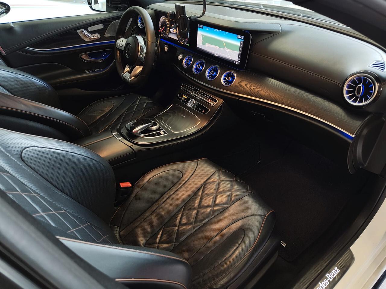 Mercedes-Benz CLS 300d AMG EDITION 1