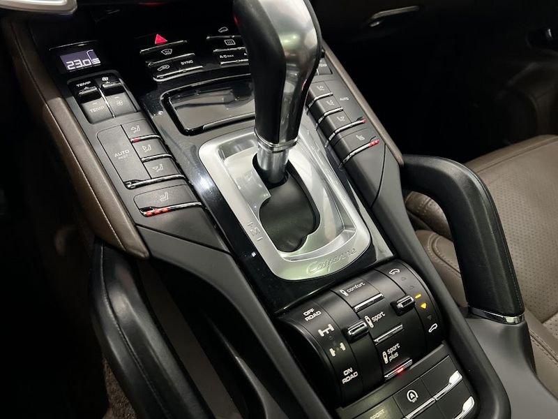 Porsche Cayenne Diesel Platinum Edition 262 CV