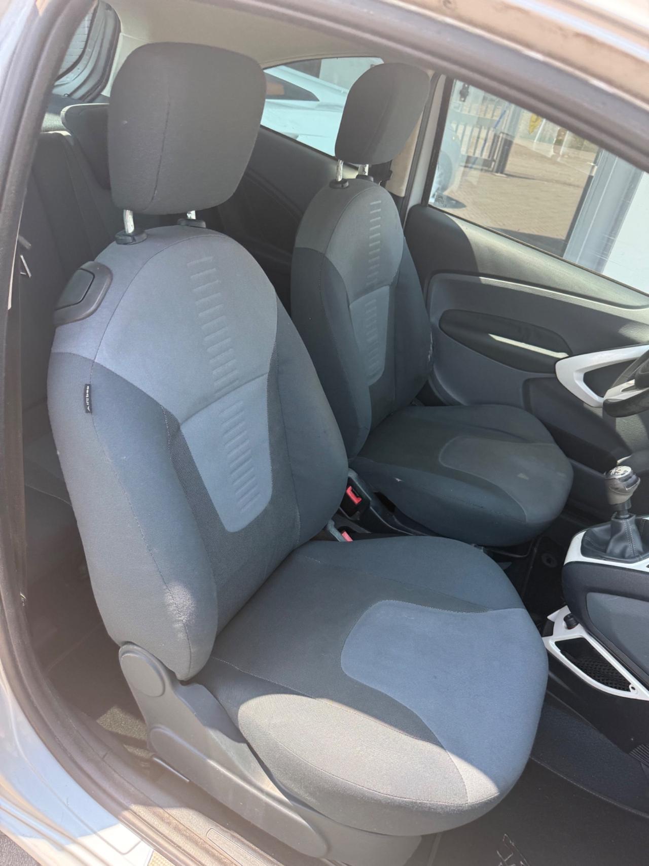 Ford Ka Ka+ 1.2 8V 69CV Titanium