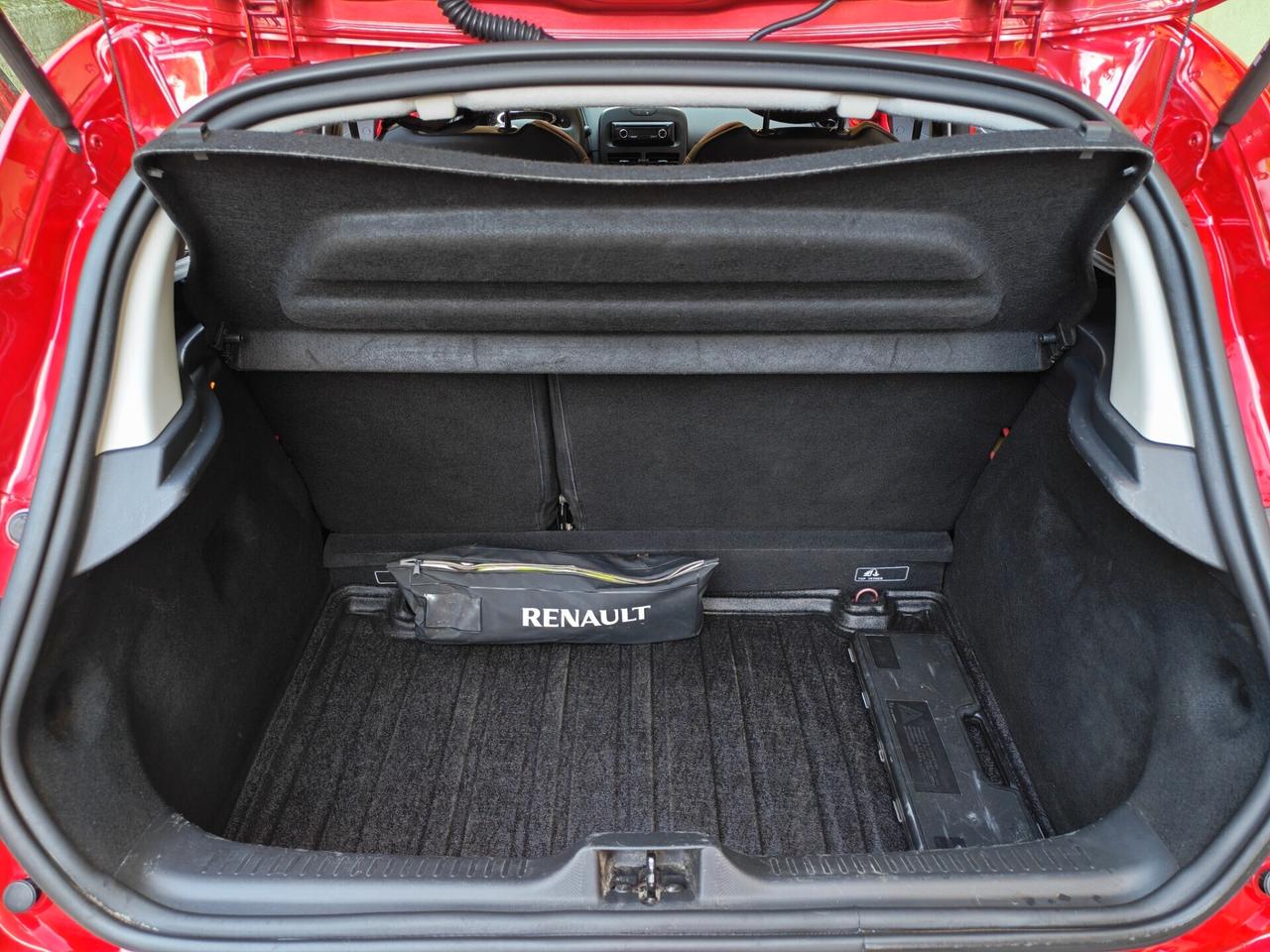 Renault Clio 1.2 BENZINA 73cv / Neopatentati