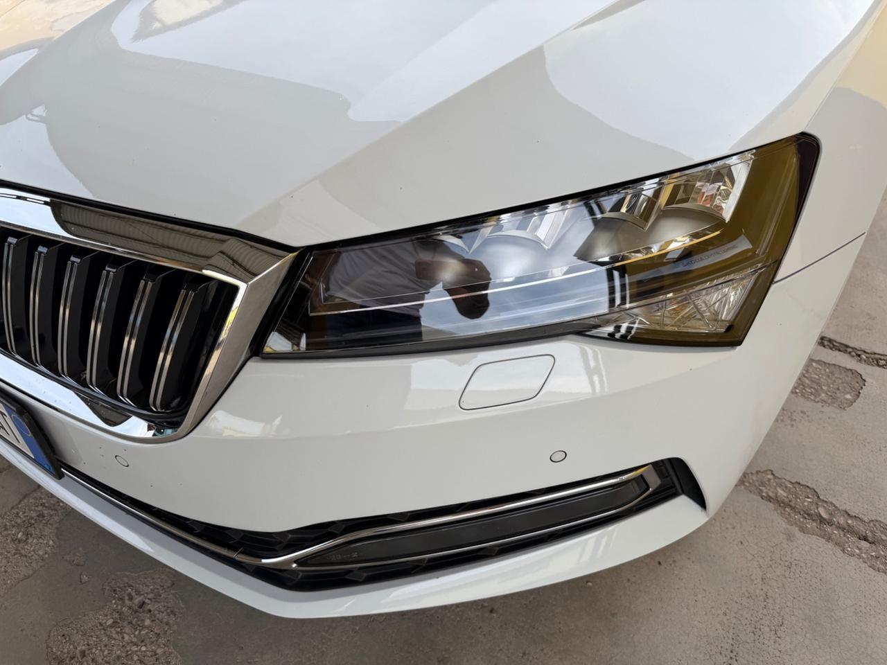 Skoda Superb 2.0 TDI 200 CV DSG 4x4 Full Optional