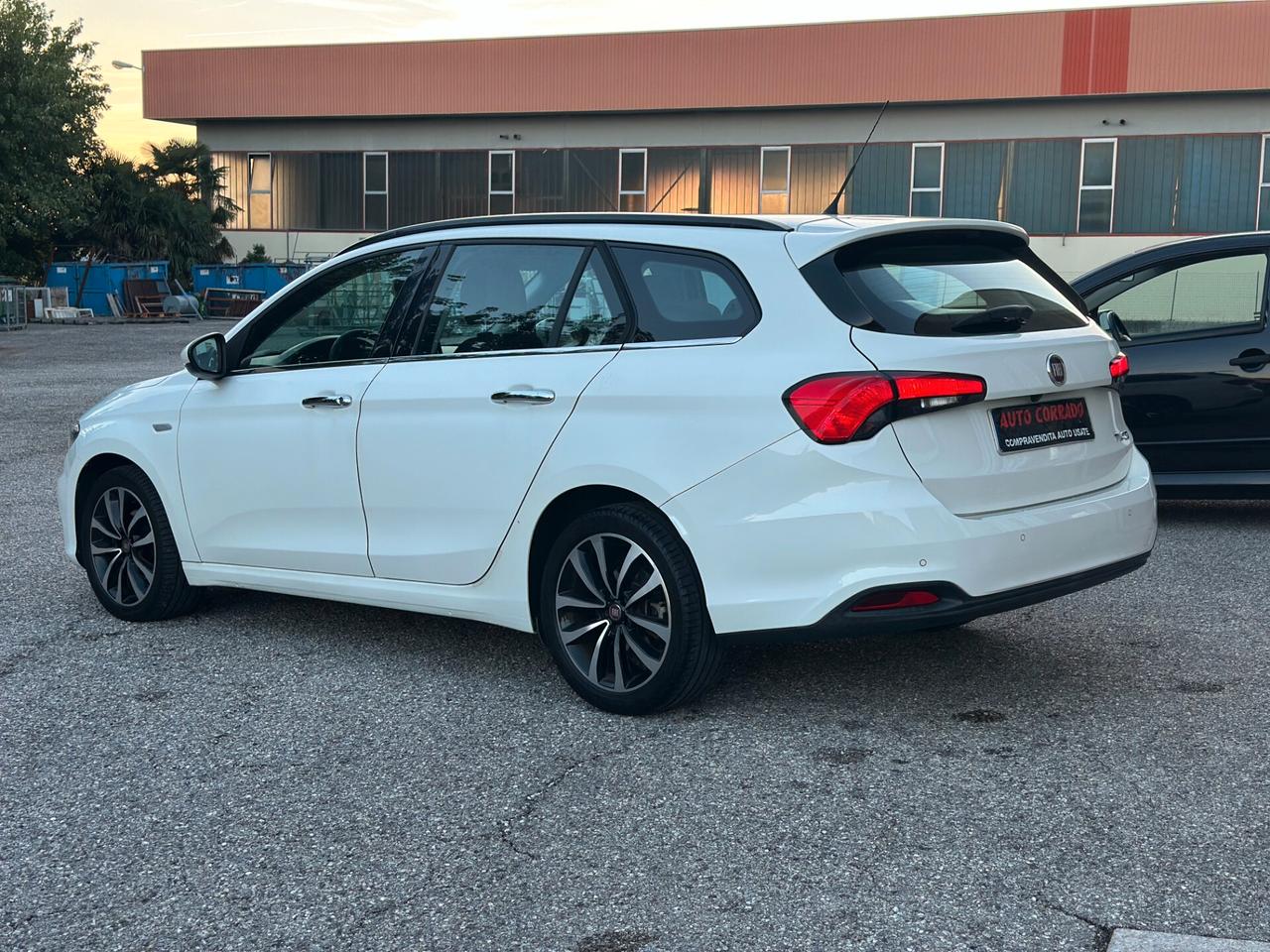 Fiat Tipo 1.6 Mjt S&S SW Lounge 2017