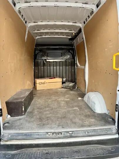 Iveco Daily 35s14 L2 H2