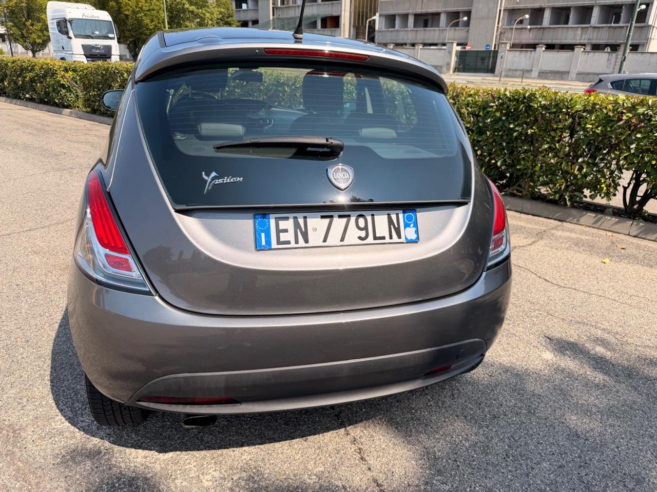 Lancia Ypsilon 1.2 69 CV 5 porte S&S Gold