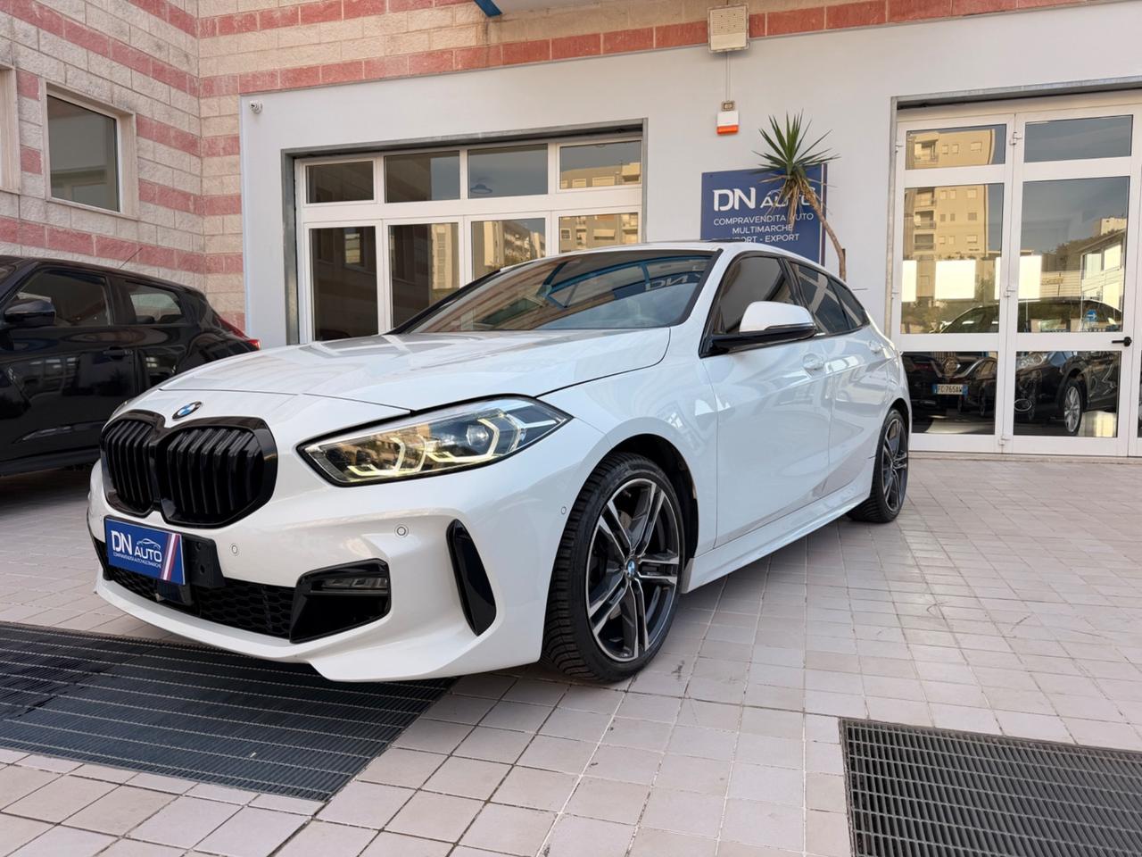 Bmw 118 118d 5p. Msport