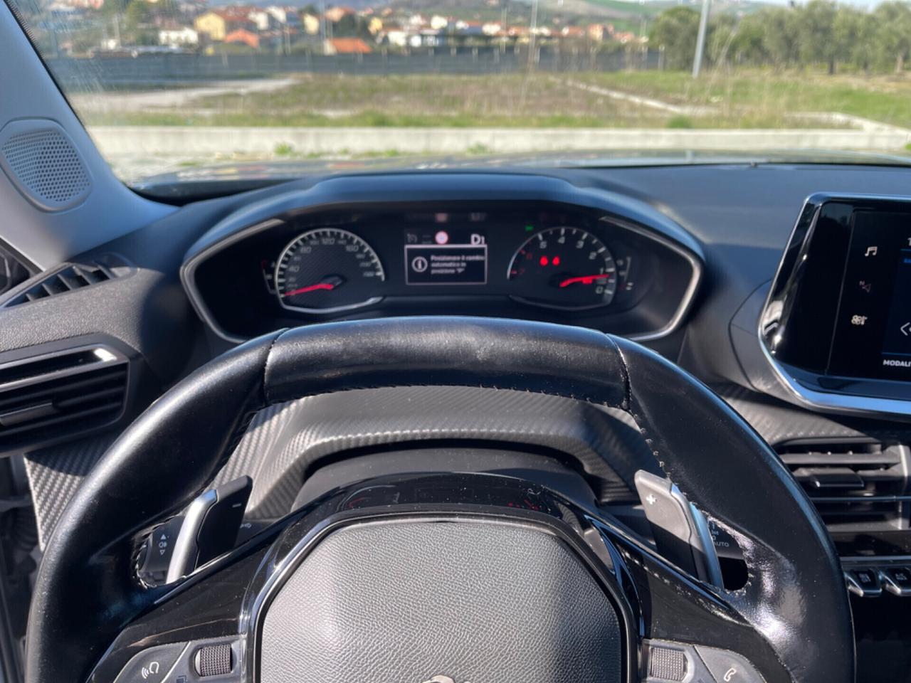 Peugeot 2008 BlueHDi 130 S&S EAT8 Allure