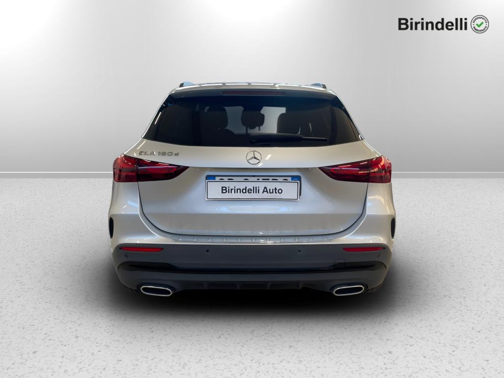 Mercedes-Benz GLA (H247) - GLA 180 d Automatic AMG Line Premium