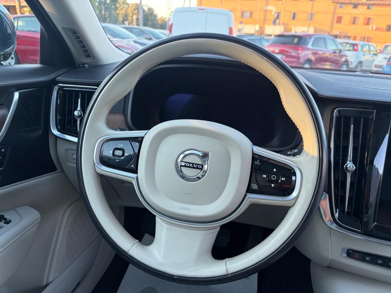 Volvo V90 B5 (d) AWD automatico Ultimate Dark