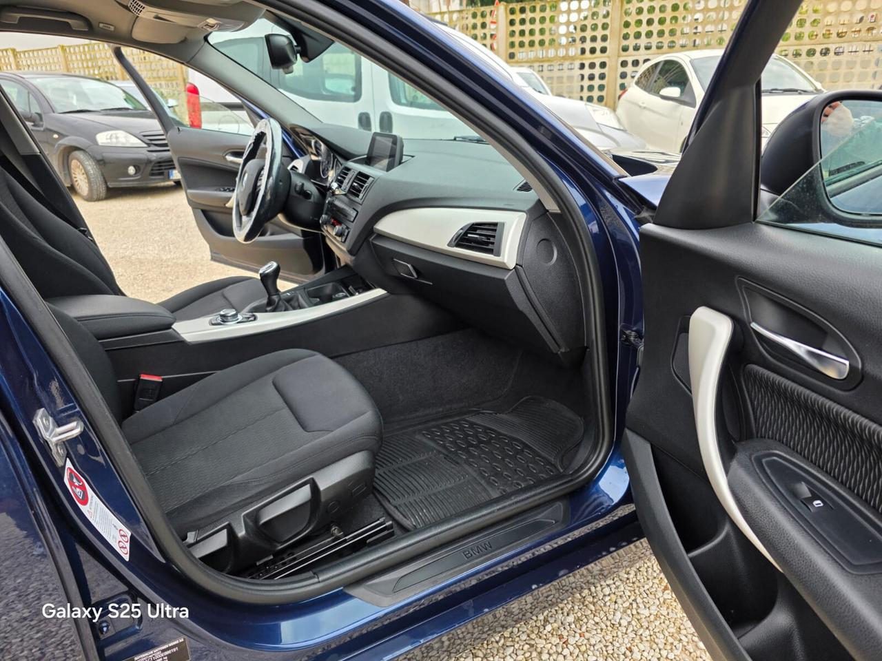 Bmw 118d Unique 2014 BMW SERVICE