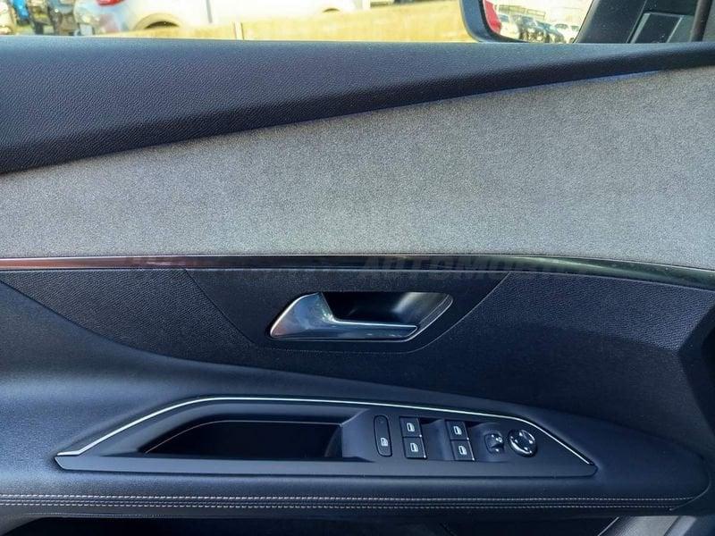 Peugeot 3008 3008 1.2 puretech t GT s&s 130cv