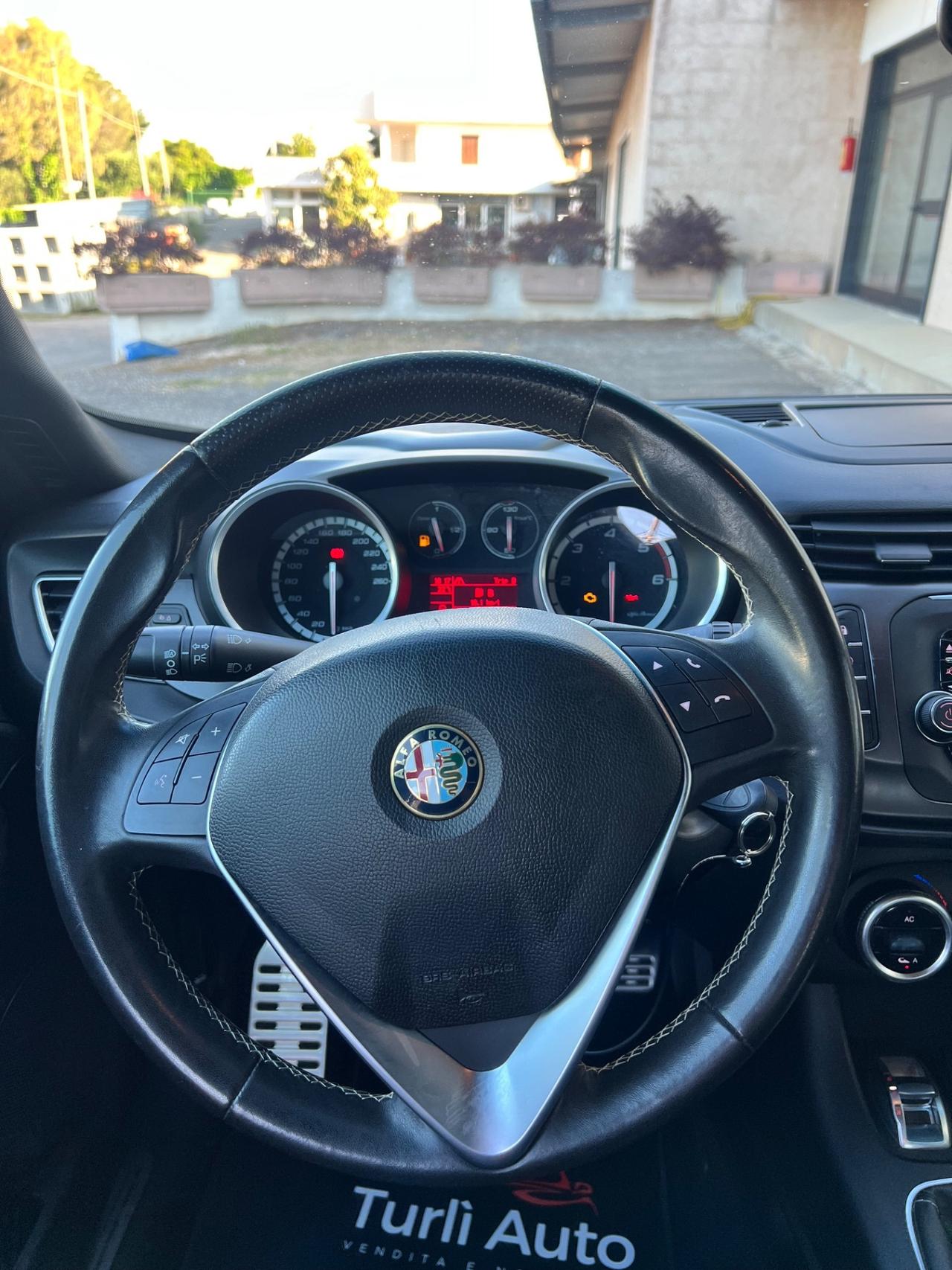 Alfa Romeo Giulietta 1.6 JTDm-2 105 CV Sportiva