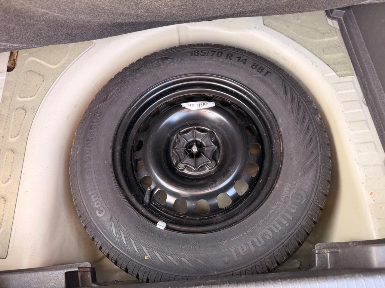 Opel Corsa 1.2 5 porte Club CAMBIO AUTOMATICO