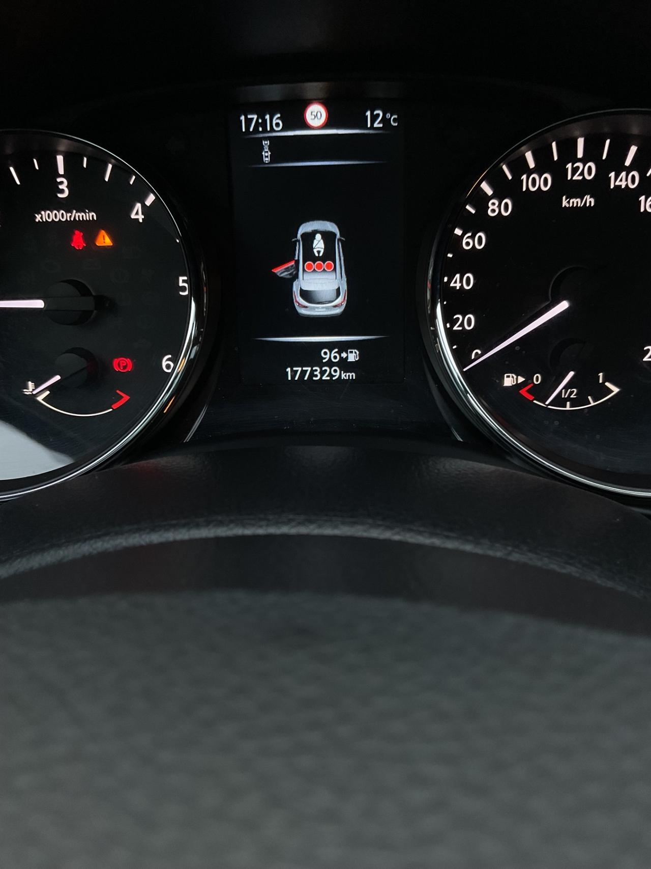 NISSAN QASHQAI 1.6 DCI TEKNA