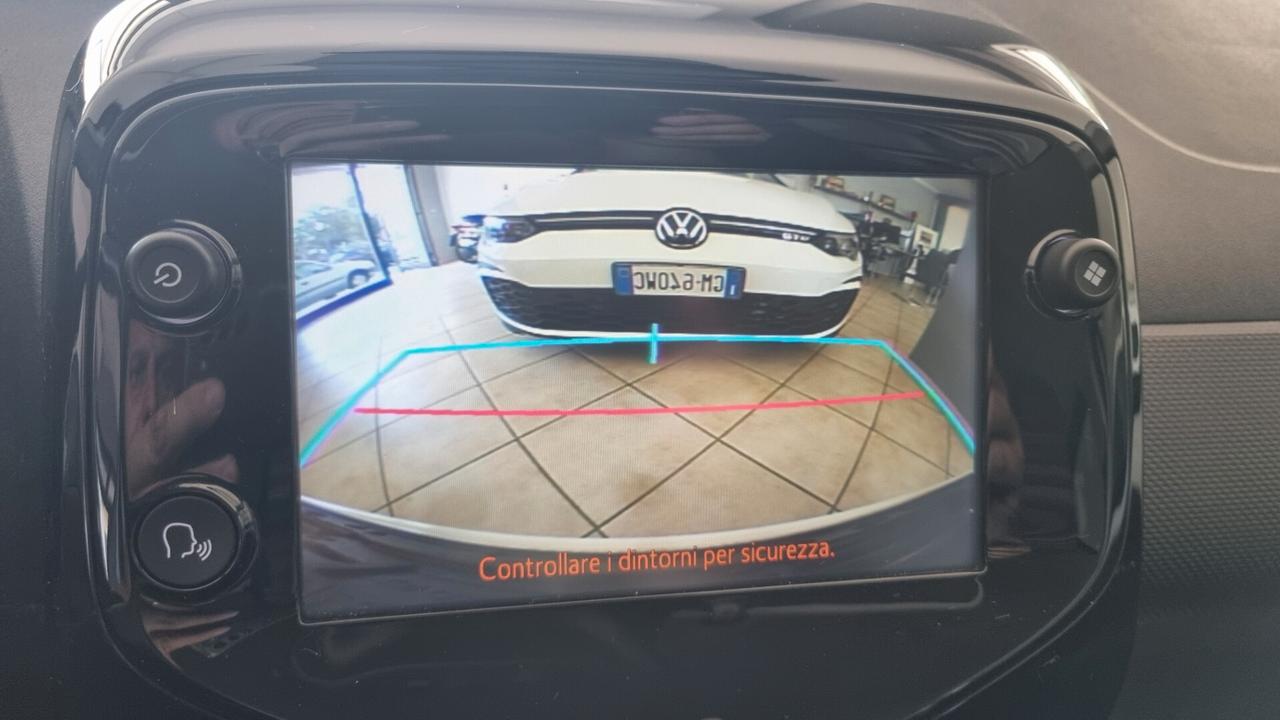 Citroen C1 VTi 72 S&S 5 porte Shine