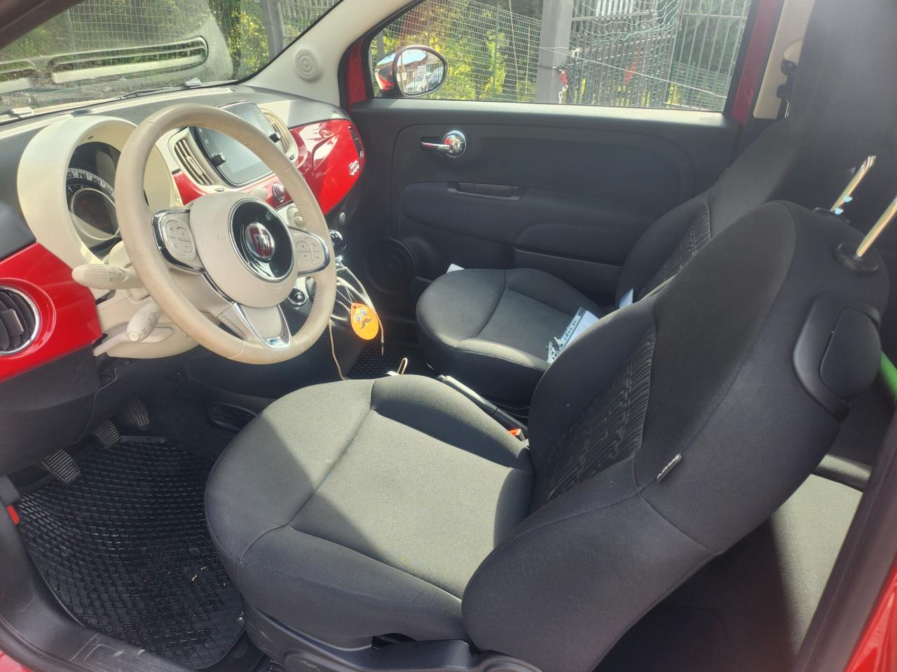 Fiat 500 1.0 Hybrid Red