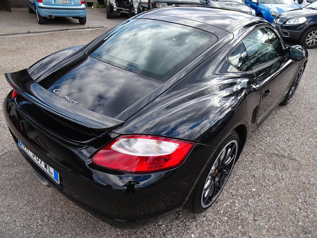 Porsche Cayman 2.7