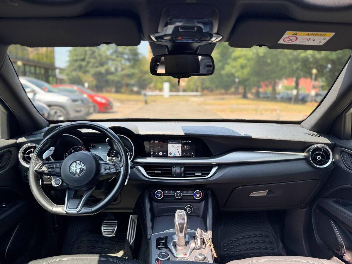 Alfa Romeo Stelvio 2.2 t Business rwd 160cv auto