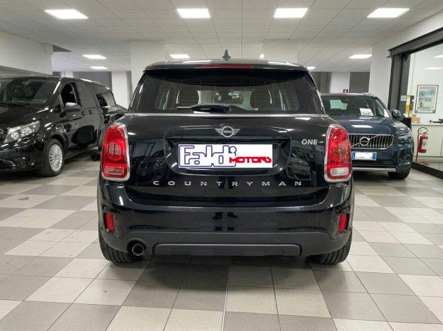 MINI Countryman 1.5 One Business Countryman Automatica