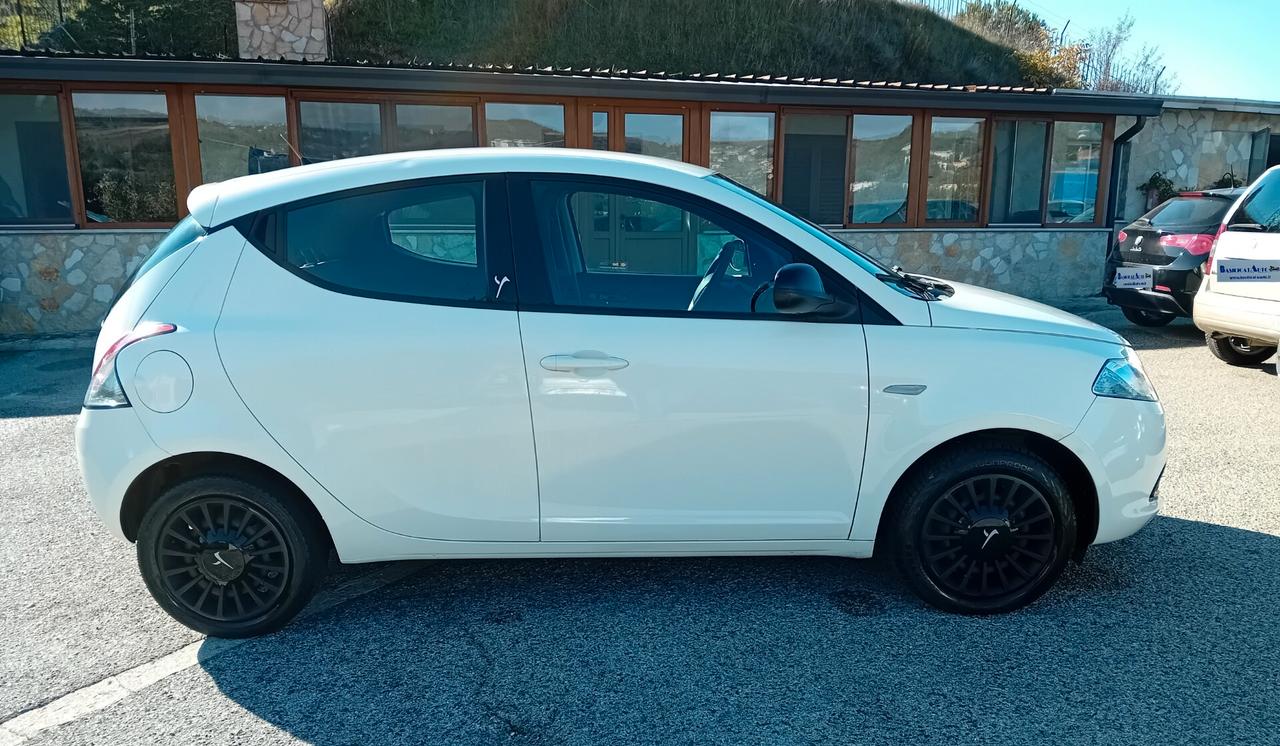 Lancia Ypsilon 1.3 MJT 16V 95 CV 5 porte S&S Elefantino