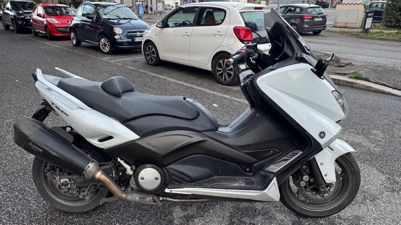 Yamaha T Max 530