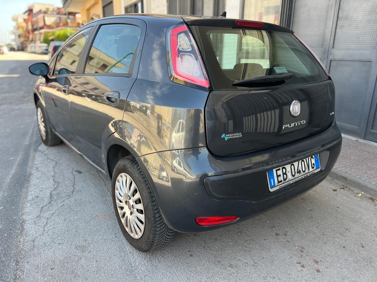 Fiat punto Evo1.4 benzina/Metano – 77CV | Anno 2012