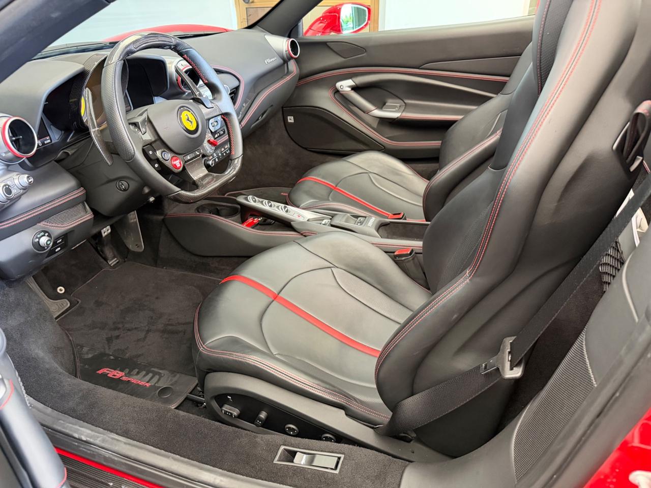 FERRARI F8 SPIDER (530 KW) iva esposta tagliandata casa Madre