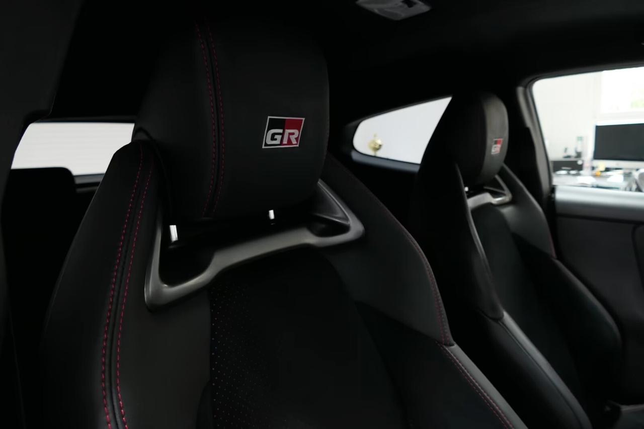 Toyota Yaris 1.6 Turbo 3 porte GR Circuit FULL KAMERA ALCANTARA