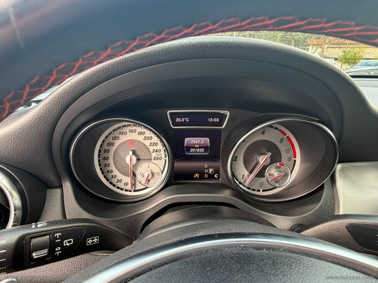 MERCEDES-BENZ CLA 200 d SW Automatic Premium Dark Night