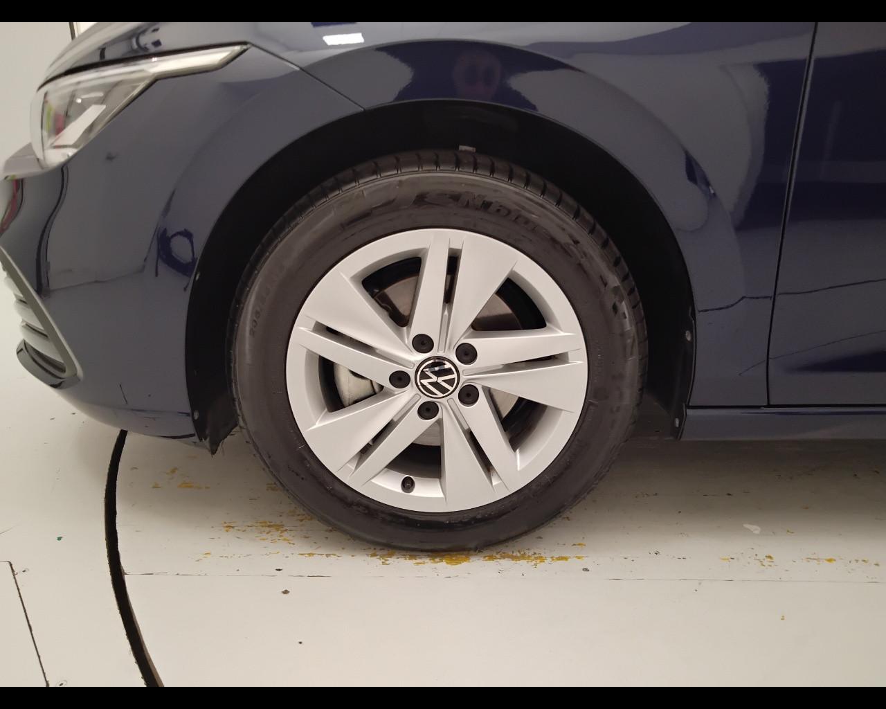 VOLKSWAGEN Golf VIII 2020 - Golf 1.0 etsi evo Life 110cv dsg