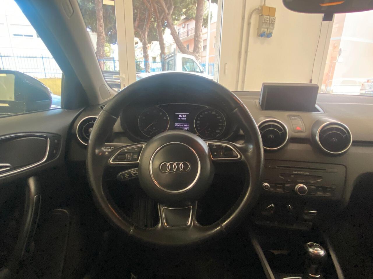 Audi A1 1.2 TFSI Attraction x neopatentati
