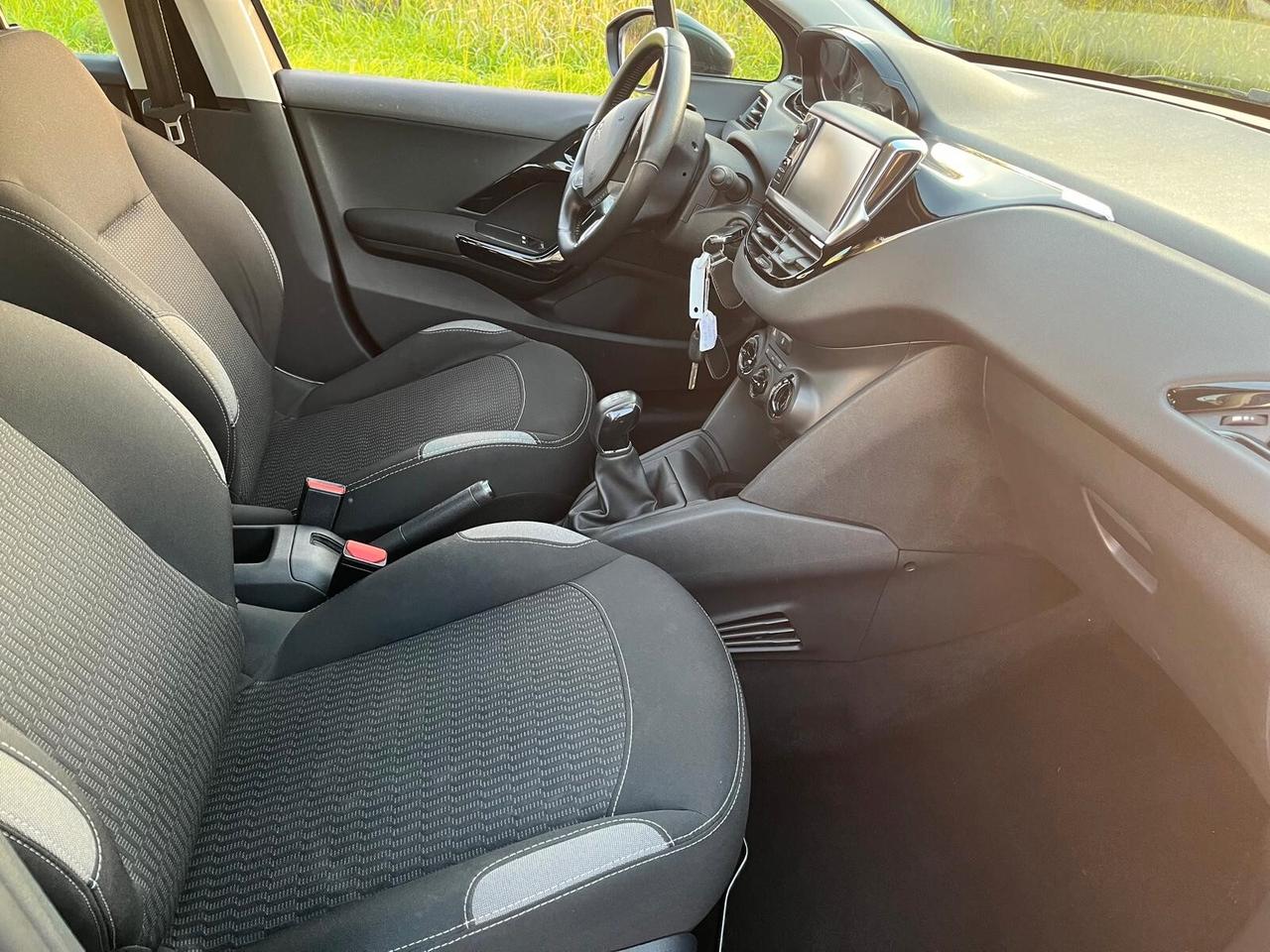 Peugeot 208 5 porte Active **NEOPATENTATO**