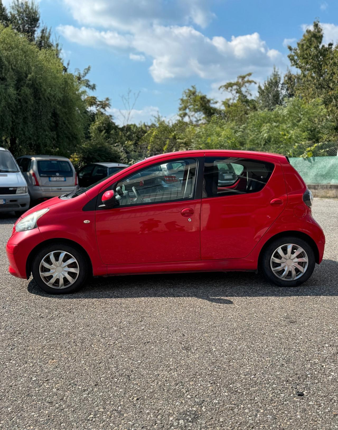Toyota Aygo 1.0 50kW Benz 5porte *85.000 km*