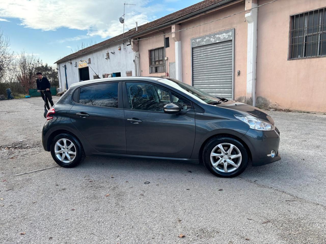 Peugeot 208 1.4 HDi 68 CV 5 porte Active