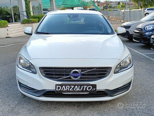 VOLVO V60 D2 1.6 Powershift Kinetic