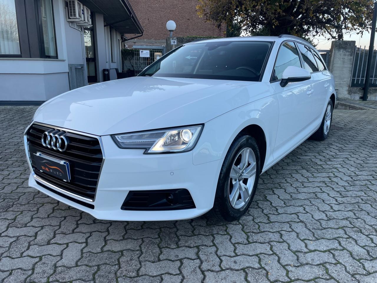 Audi A4 2.0 TDI 150 CV ultra Business
