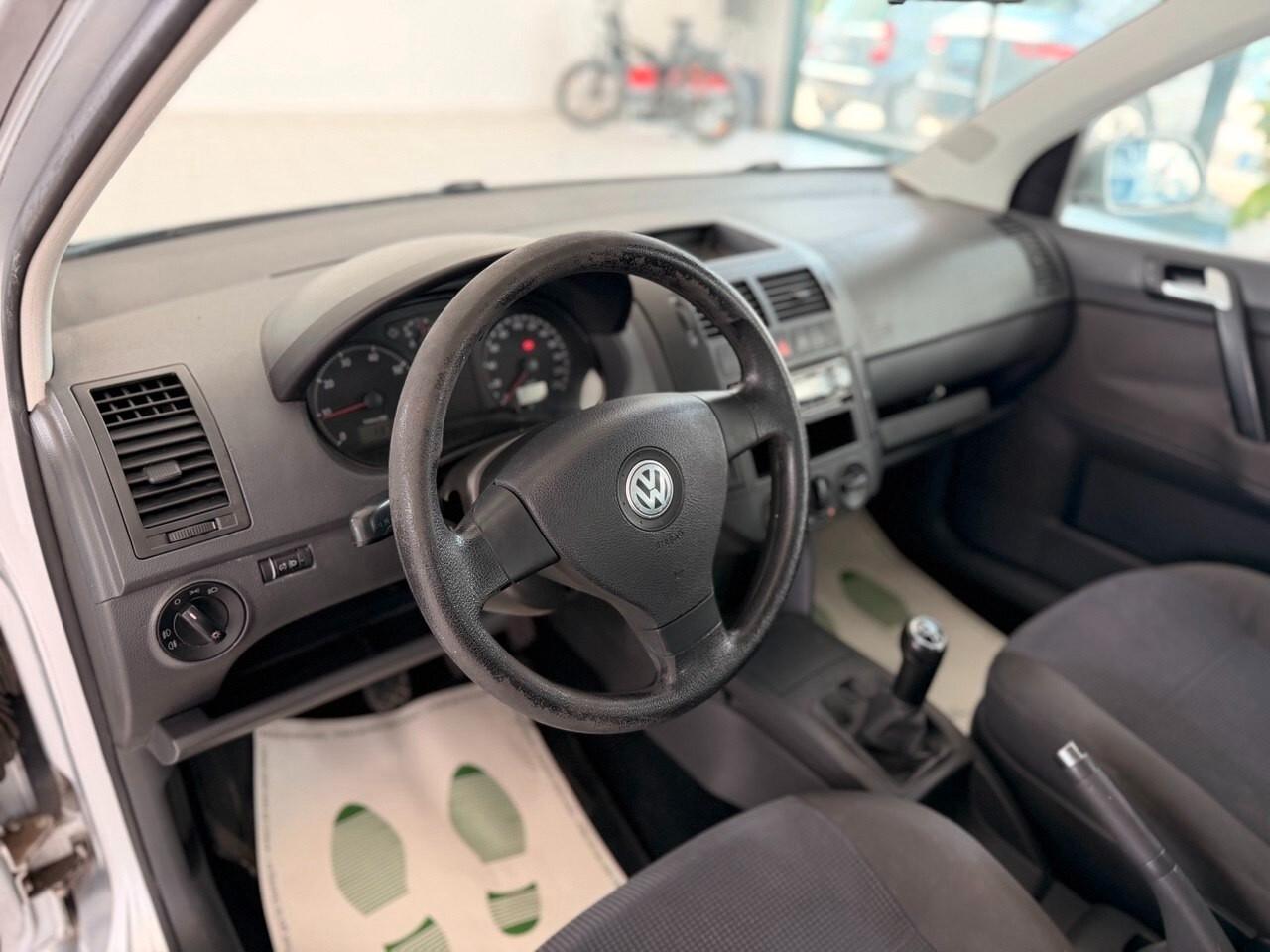 Volkswagen Polo 1.2/60CV 5p. Trendline